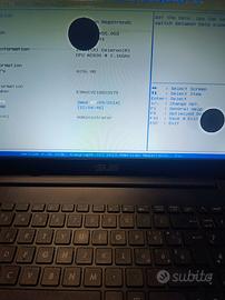 asus f553M con display rotto 