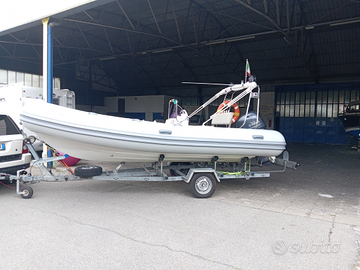 Gommone 580 top marine