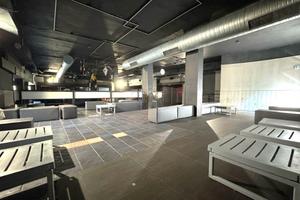 Locale D/3 su 2 piani / 836mq int. + 2.500mq est