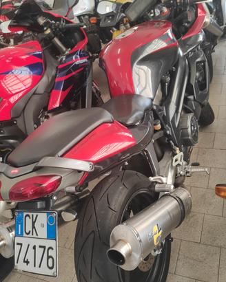 Aprilia sl 1000 falco 