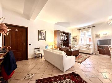 3 LOCALI A ALBENGA