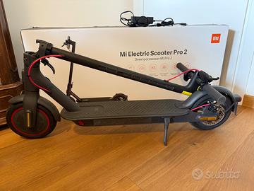 Monopattino Xiaomi Electric ScooterPro 2 (147km)