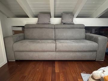 Divano letto 2 posti Poltrone e Sofa’ - come nuovo