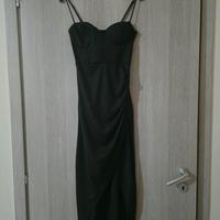 vestito nero lungo con corpetto