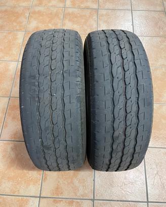 2 Pneumatici Furgone 215/65 15c 104/102T