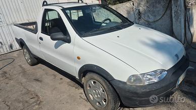 fiat strada 