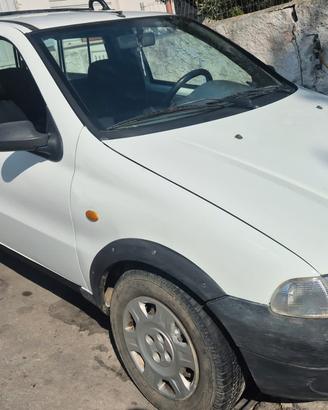 fiat strada 