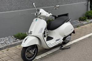 Vespa GTS 300 HPE ABS