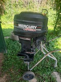 Motori fuoribordo Mercury 25cv ottimi per ricambi