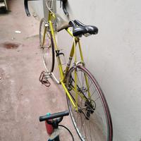 Modello Roma oro fine anni 70