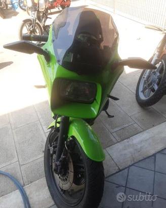 Ricambi kawasaki gpz 1100 anno 1983
