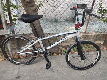 BMX Trill ultraleggera in alluminio. 