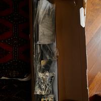 Staffa  televisore da muro