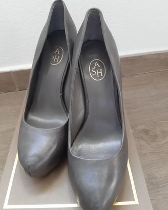 décolleté con plateau ASH