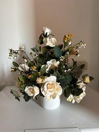 Composizione fiori finti