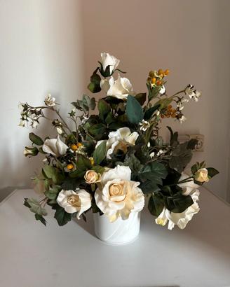 Composizione fiori finti