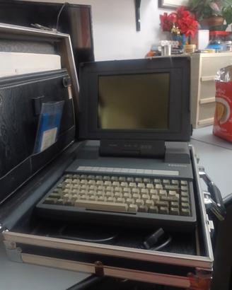 Trasportabile del 1990 Toshiba T3100e