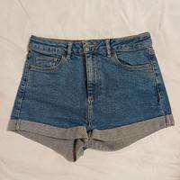 pantaloncino jeans scolorito 