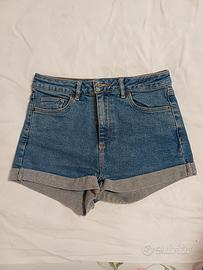 pantaloncino jeans scolorito 