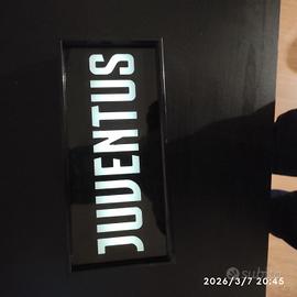 insegna Juventus luminosa 