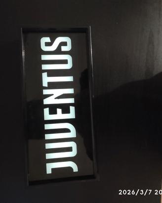 insegna Juventus luminosa 