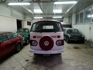 Volkswagen T2 furgone 1600cc anno 1976