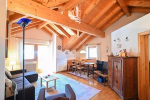 Ampio quadrilocale a Selva con 4 balconi