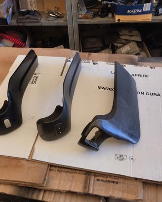 D plastica laterale sedile anteriore sx guida mult