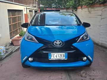 Toyota Aygo 1.0 VVT-i 69 CV 3 porte x-play MMT - F
