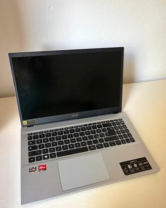 Acer Aspire 3 15 Ryzen 7 – 16GB RAM – SSD 512GB
