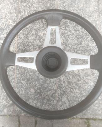 volante golf GTI , gomma Pirelli