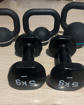 Pesi (manubri e kettlebell)