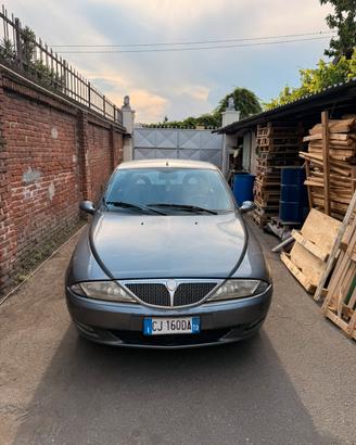 Lancia ypsilon 1.2 60 cv anno 2003