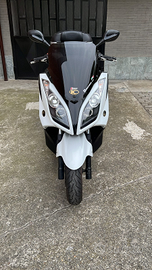 Kymko Downtown 200i del 2011 Guidabile Patente A2