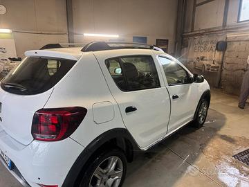 Dacia Stepway 900 Turbo GPL