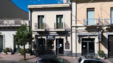 Intero stabile in zona strategica riposto