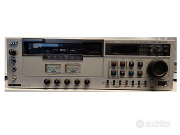 REGISTRATORE S-VHS PROFESSIONALE JVC
