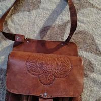 Borsa a tracolla con tasche