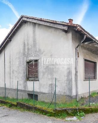 VILLA INDIPENDENTE CON TERRENO