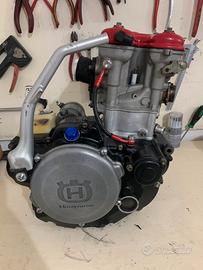 Blocco motore husqvarna TE 250 4T 2005 rifatto