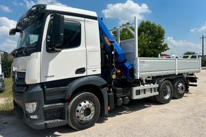 Mercedes Benz Antos 25.36 allestito con gru PM 265