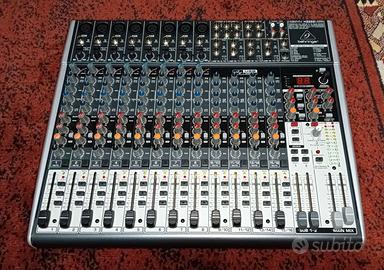 Mixer Behringer Xenyx X2222USB