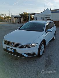 VOLKSWAGEN Passat Alltrack 8ª serie - 2016