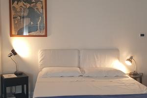 Stanza Arredata con bagno in B&B
