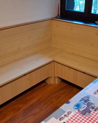 Cassapanca ad angolo in legno 