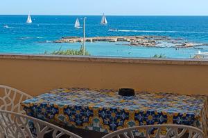 Bilocale sulla baia di Otranto con garage