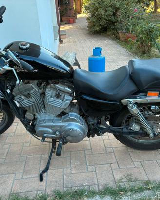 Harley-Davidson Sportster 883 