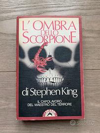 "L'ombra dello scorpione" di Stephen King.