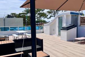 4 LOCALI A LIGNANO SABBIADORO