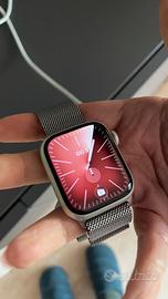 Apple Watch Series 7 (41mm) GPS Argento - Milanese